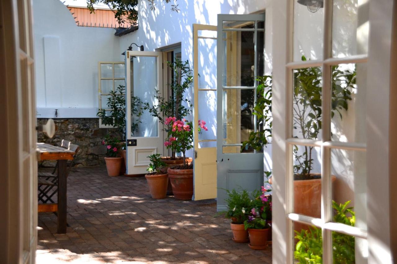 La Grenadine Guest house Cape Town